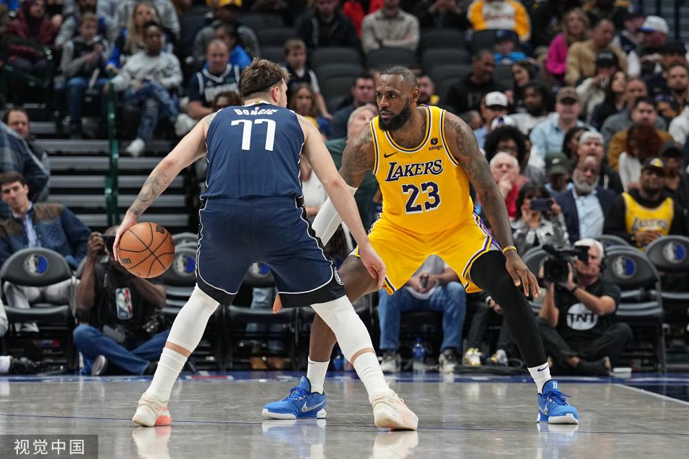 对于效力于 对于效力于